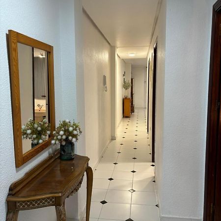 Просторная Квартира Рядом С Морем В Хорошем Районе Torrevieja Esterno foto